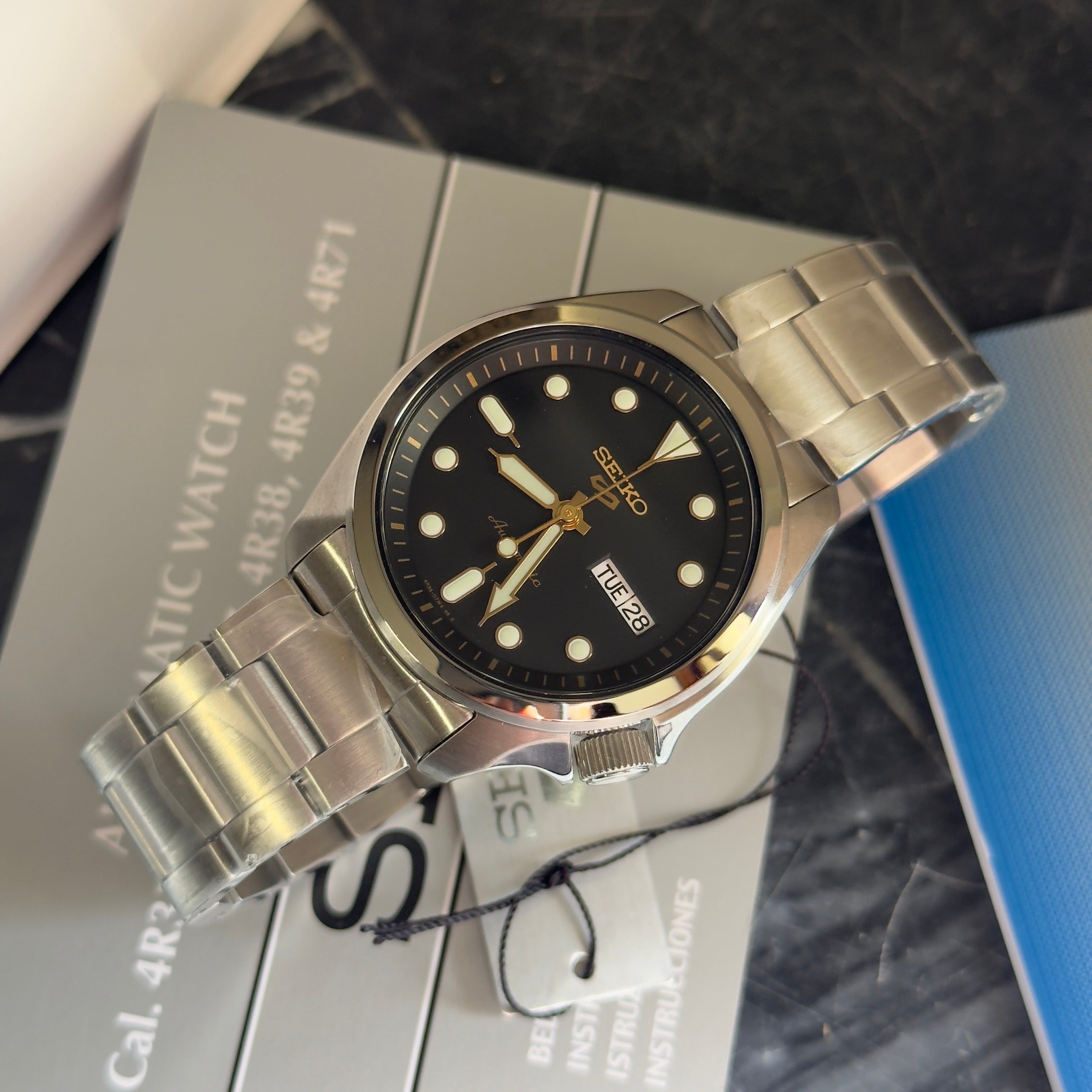 Seiko 5 SRPE57 Automatic